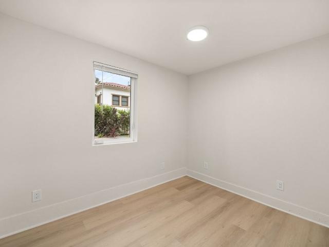 Apartment for rent in Signal Hill, California