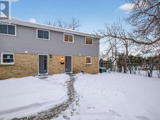 Townhouse for sale in Arva, Ontario