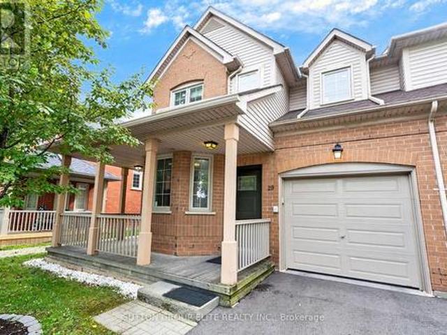Townhouse for sale in Mississauga, Ontario