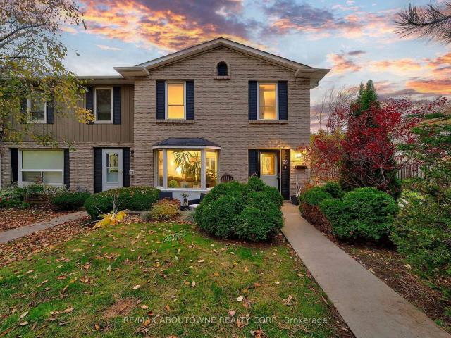Condo for sale in Burlington, Ontario