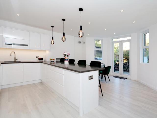 Apartment for rent in Surbiton, Greater London