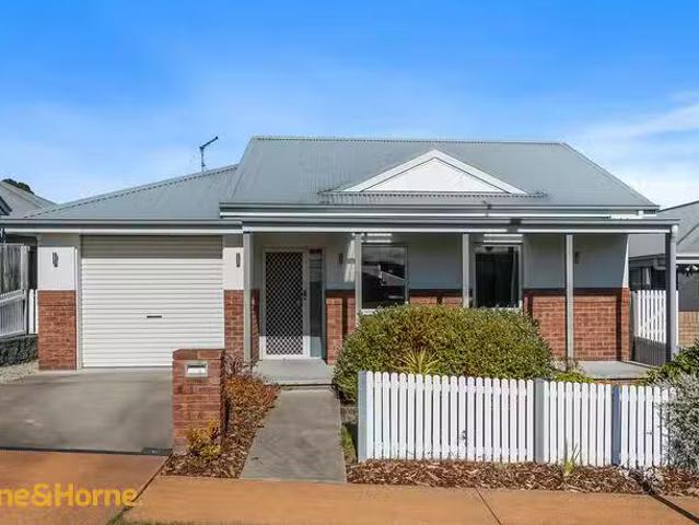 House for rent in Kingston, Tasmania