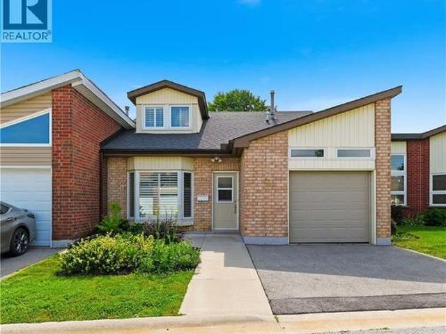 House for sale in Ancaster, Ontario