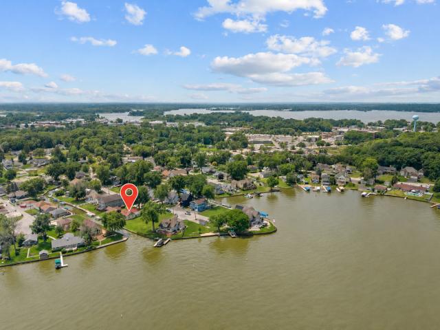 House for sale in Fox Lake, Illinois