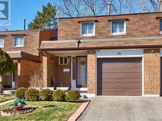 Townhouse for rent in Mississauga, Ontario