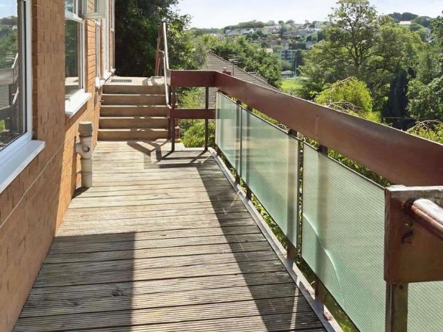 Apartment for rent in Newton, Wales