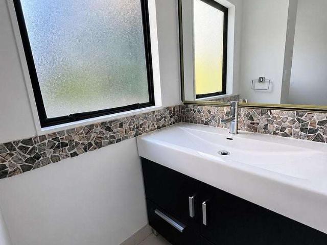 House for rent in Whangaparaoa