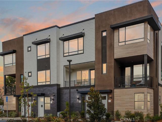 Townhouse for sale in Stanton, California
