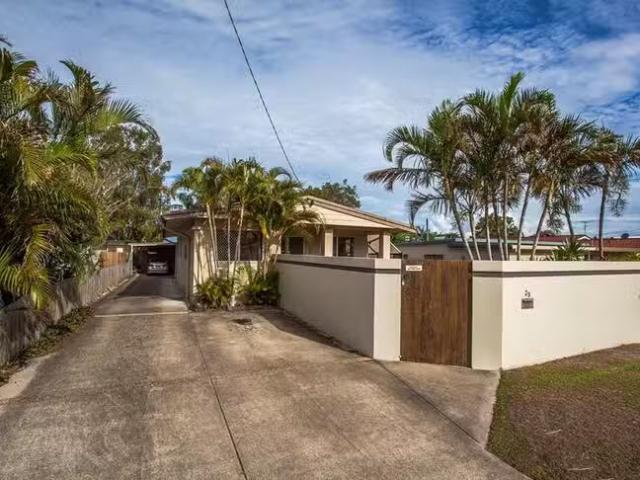 House for rent in Golden Beach