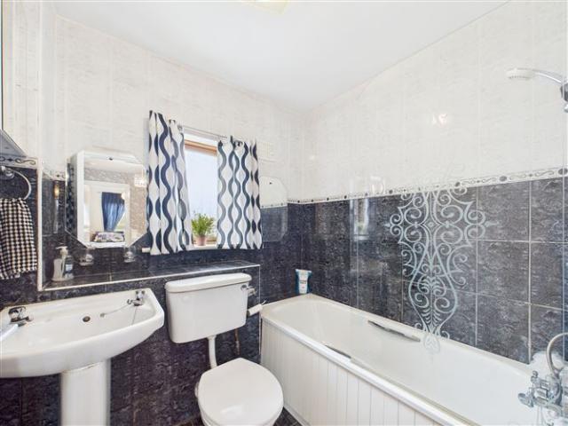 Terraced House for sale in Dublin 11, Bluebell