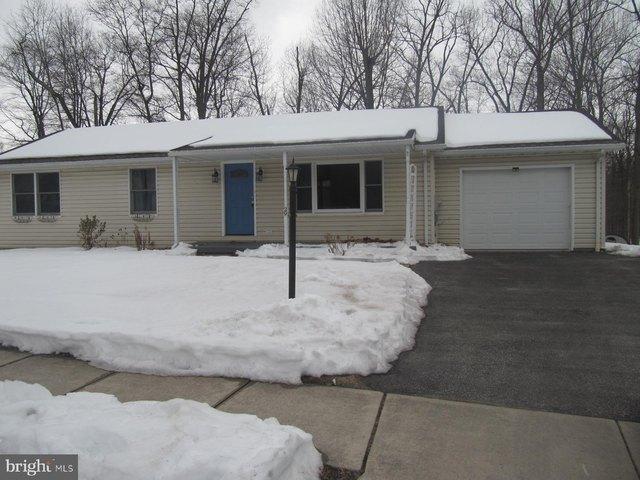 House for sale in New Oxford, Pennsylvania