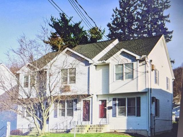 Townhouse for sale in Danbury, Connecticut