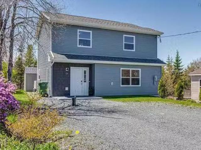 House for sale in Hatchet Lake, Nova Scotia
