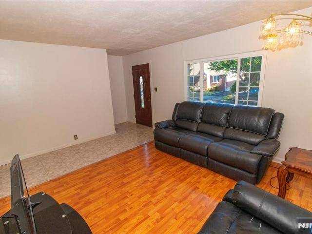 House for sale in Rochelle Park, New Jersey