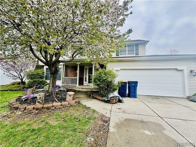 House for sale in Niagara, New York