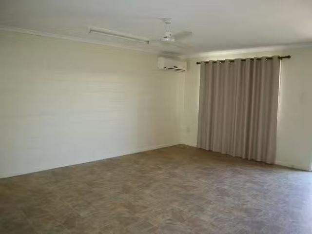 Apartment for rent in Emerald, Queensland