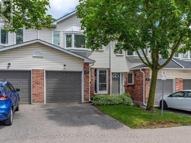 Townhouse for sale in Georgetown, Ontario