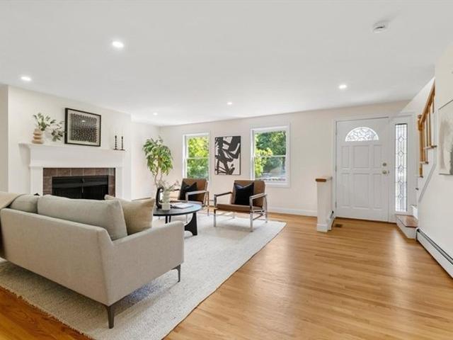 Condo for sale in Auburndale, Massachusetts