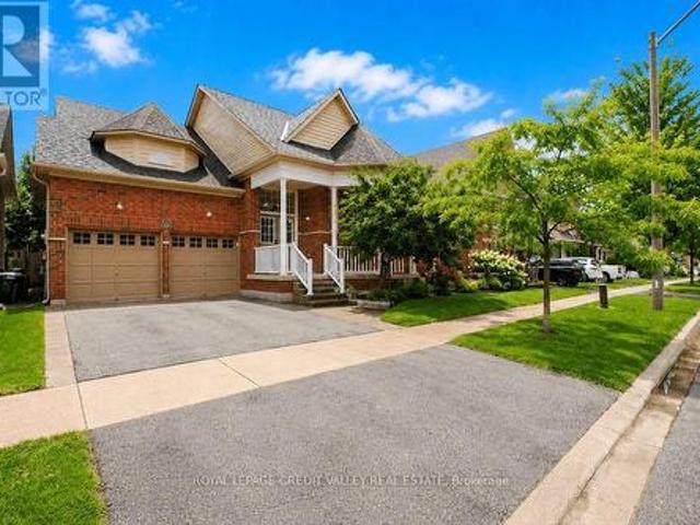 House for sale in Barrie, Ontario