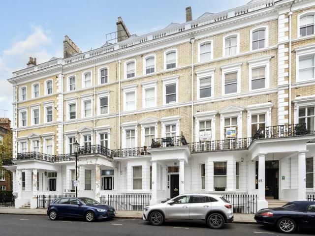 Apartment for rent in The Boltons, Greater London