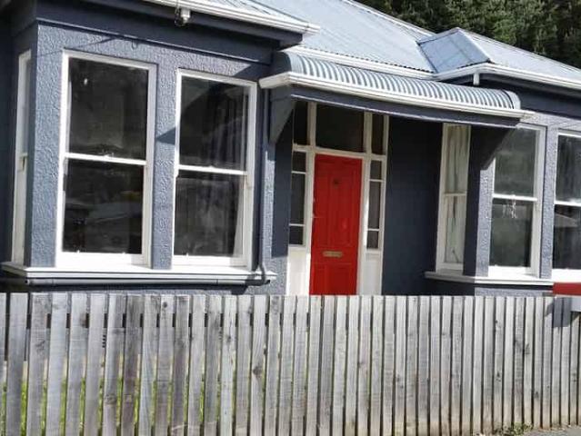 House for rent in Otakou