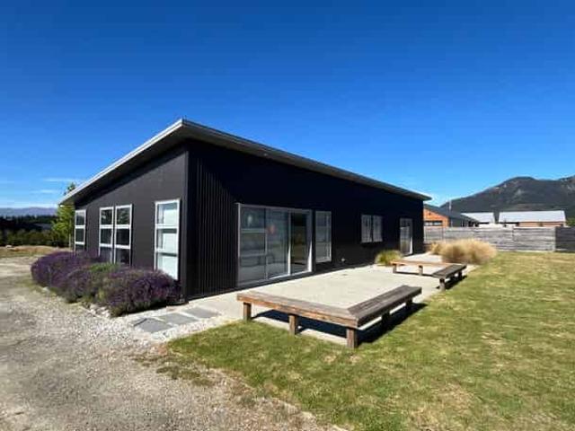 House for rent in Otakou