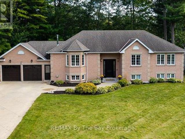 House for sale in Wasaga Beach, Ontario