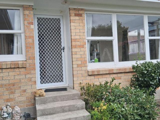 Apartment for rent in Mount Roskill, Oroua County