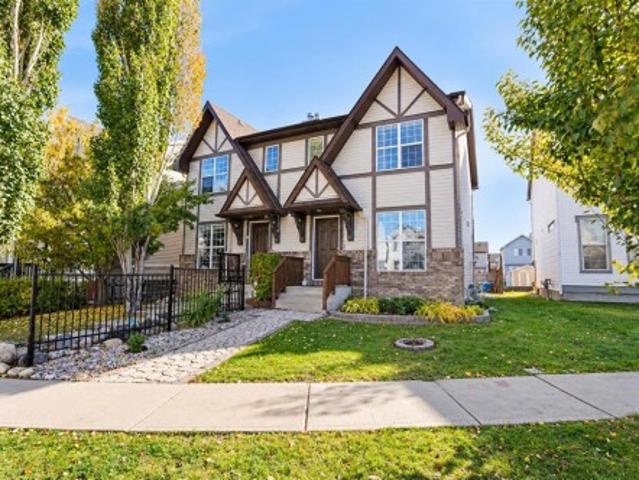 House for sale in Elgin, Calgary