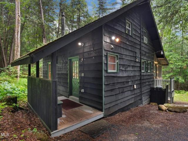 House for sale in Essex, New York