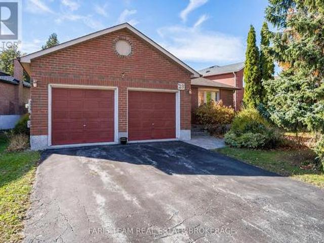 House for sale in Letitia Heights, Barrie