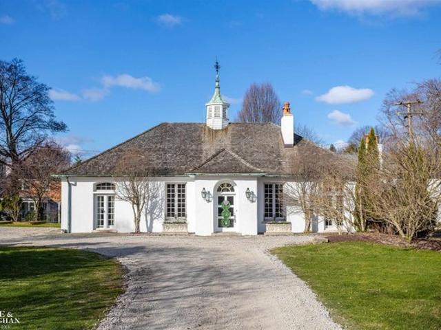 House for sale in Grosse Pointe, Michigan