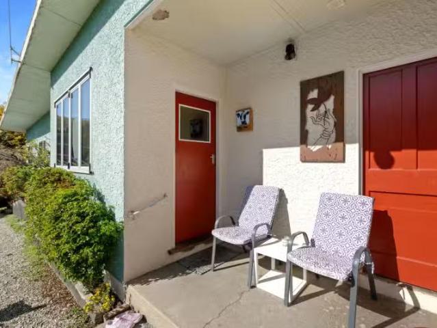 House for sale in Otakou