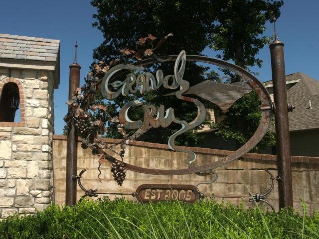 House for sale in Stone, Missouri