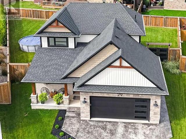 House for sale in St. Thomas, Southwestern Ontario