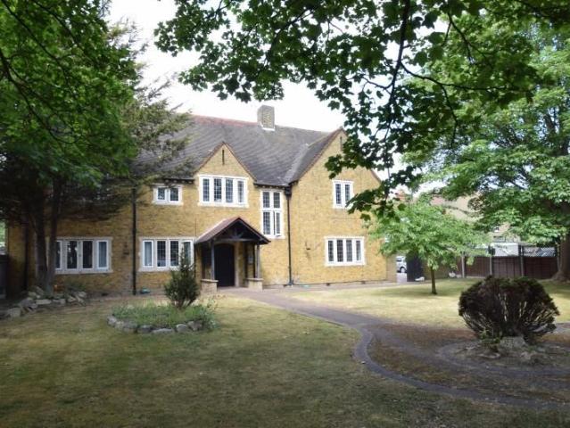 Apartment for rent in Kursaal Estate, Alton Barnes