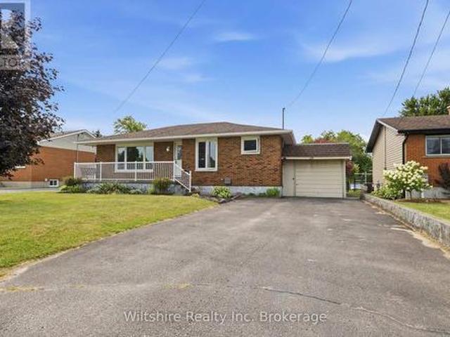House for sale in Courtland, Ontario