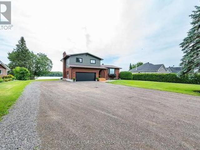 House for sale in Renfrew, Ontario