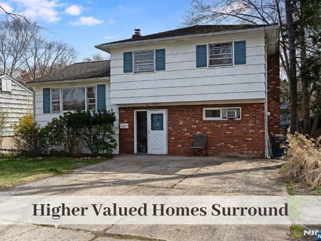 House for sale in Waldwick, New Jersey