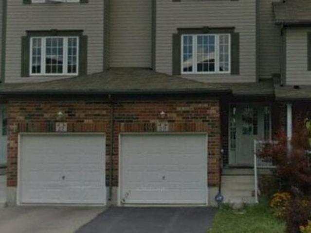Townhouse for sale in Kitchener, Ontario