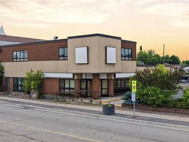 Commercial for rent in Wanup, Ontario