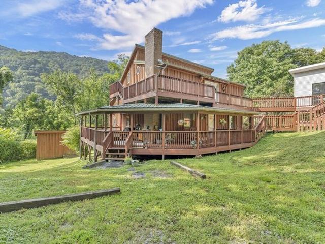 House for sale in Prince, West Virginia