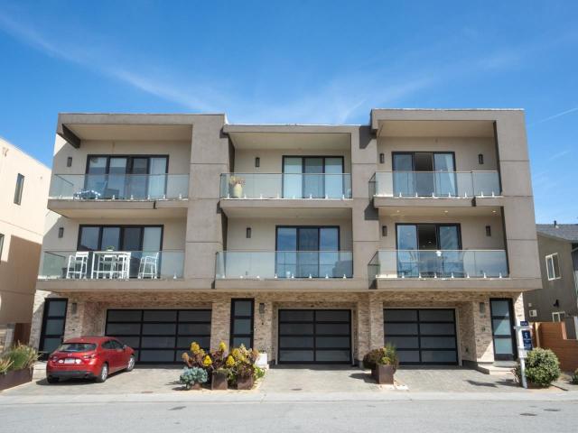 Condo for sale in San Mateo, California