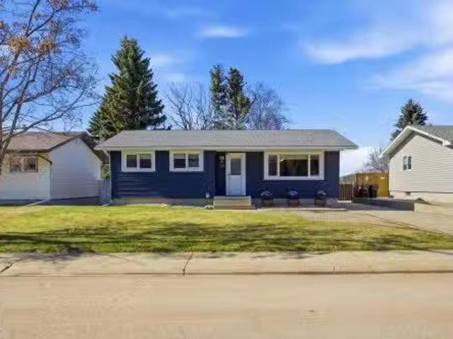 House for sale in Sherwood Park, Alberta