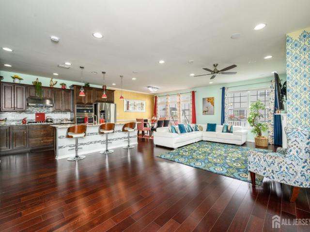 Townhouse for sale in Dayton, New Jersey