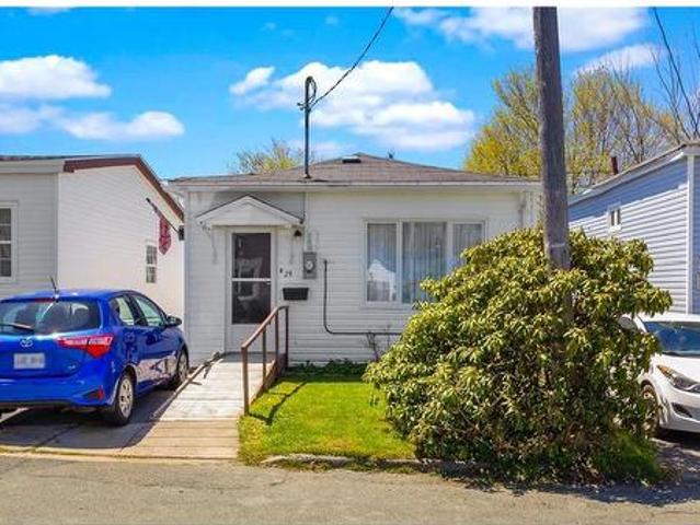 House for sale in Foxtrap, Newfoundland And Labrador