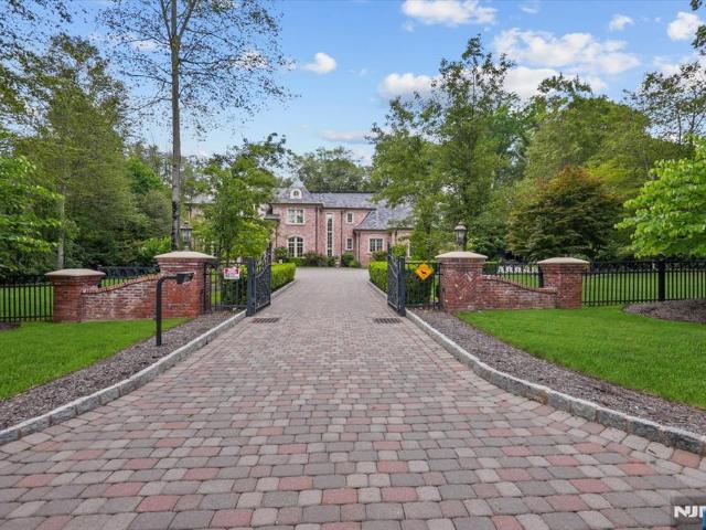 Property for sale in Saddle River, New Jersey