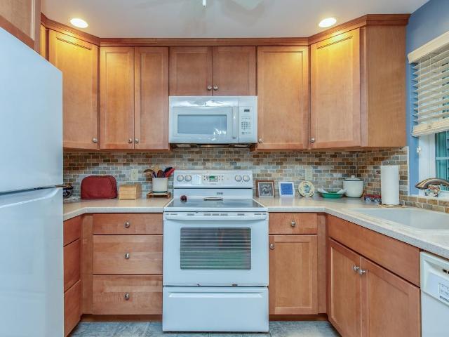 Condo for sale in Concord Condo for sale in Concord