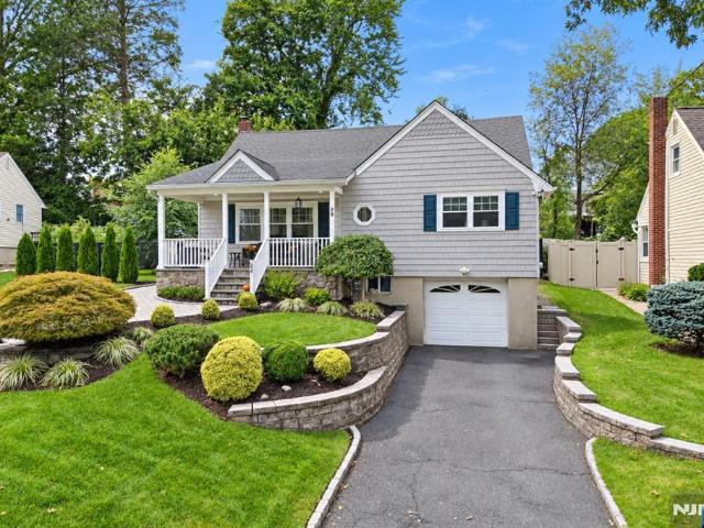 House for sale in Nutley, Essex County