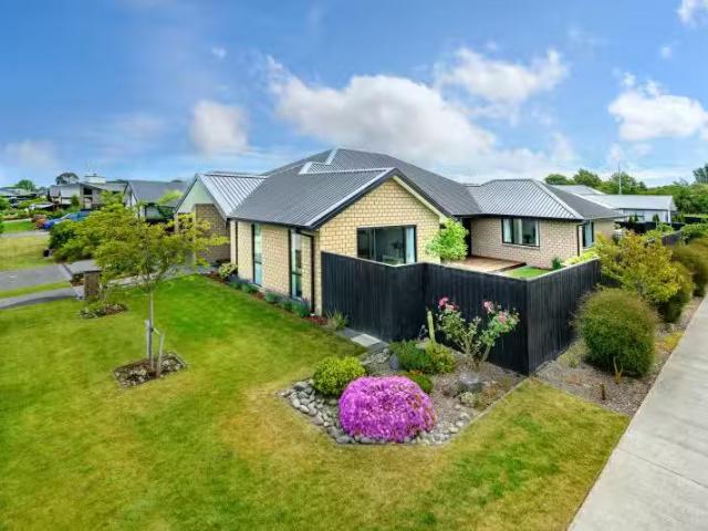 House for sale in Lincoln, Canterbury